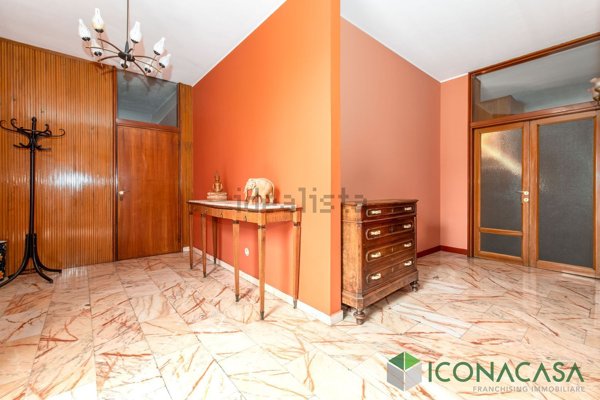 appartamento in vendita a Ponte San Pietro in zona Locate