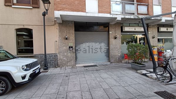 appartamento in vendita a Ponte San Pietro in zona Locate