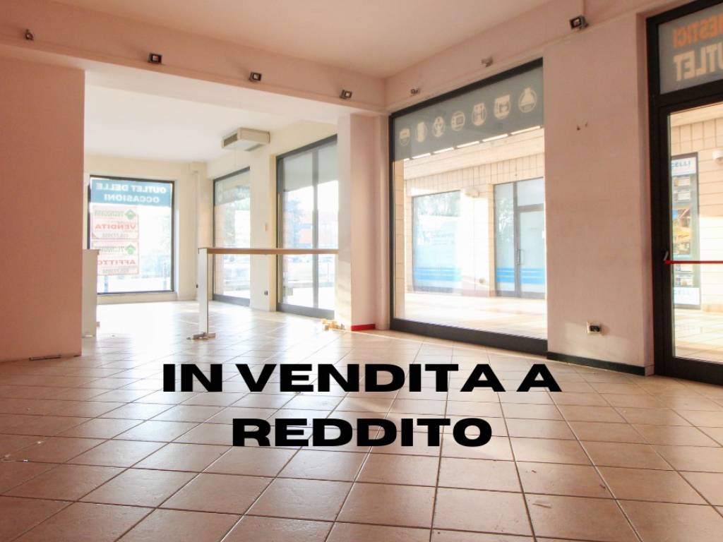 negozio in vendita a Ponte San Pietro