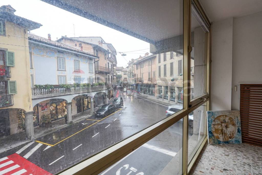 negozio in vendita a Ponte San Pietro