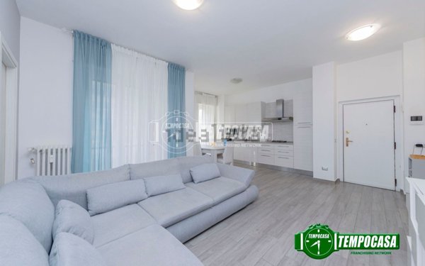 appartamento in vendita a Ponte San Pietro in zona Locate