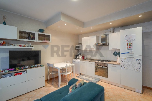 appartamento in vendita a Ponte San Pietro in zona Locate