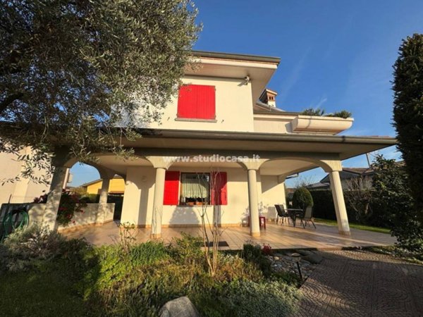 casa indipendente in vendita a Ponte San Pietro