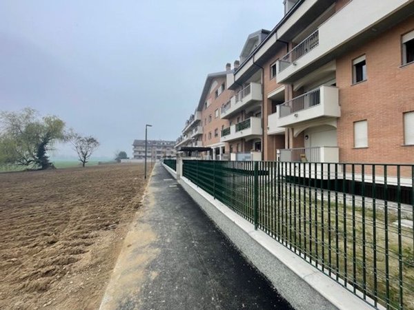 appartamento in vendita a Ponte San Pietro in zona Locate