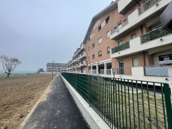 appartamento in vendita a Ponte San Pietro in zona Locate