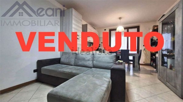 appartamento in vendita a Ponte San Pietro in zona Locate