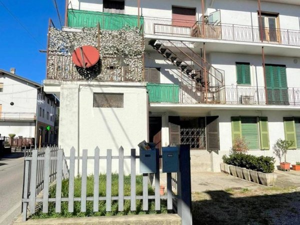 casa indipendente in vendita a Ponte San Pietro in zona Locate