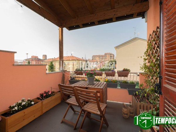 appartamento in vendita a Ponte San Pietro in zona Locate