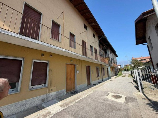 appartamento in vendita a Ponte San Pietro in zona Locate