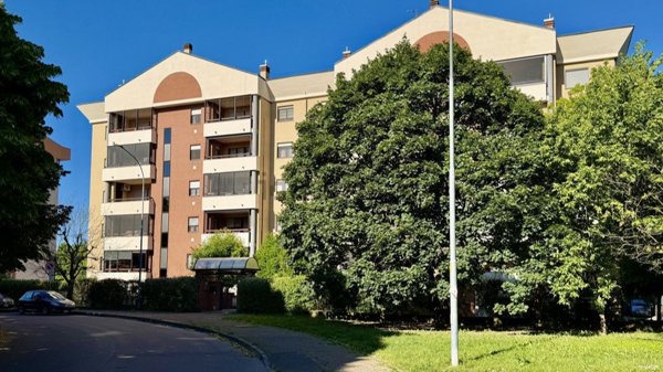 appartamento in vendita a Ponte San Pietro in zona Locate
