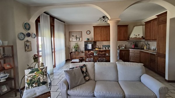 appartamento in vendita a Ponte San Pietro in zona Locate