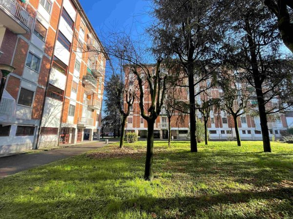 appartamento in vendita a Ponte San Pietro in zona Locate