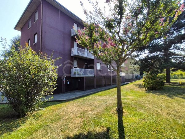 appartamento in vendita a Ponte San Pietro in zona Locate