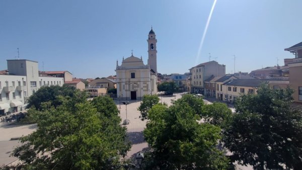 appartamento in vendita a Ponte San Pietro in zona Locate