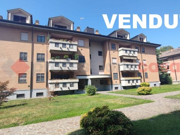 appartamento in vendita a Ponte San Pietro in zona Locate