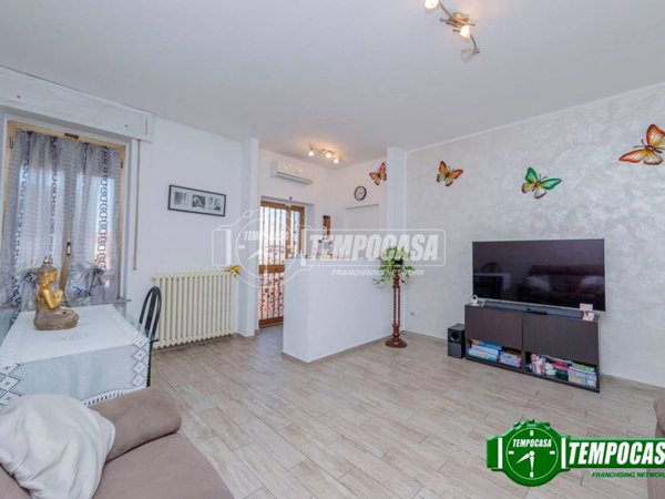 appartamento in vendita a Ponte San Pietro in zona Locate