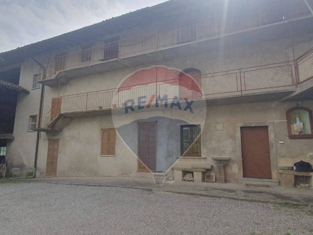 appartamento in vendita a Pontida