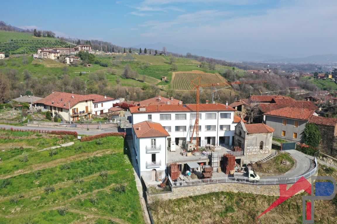 appartamento in vendita a Pontida in zona Valmora
