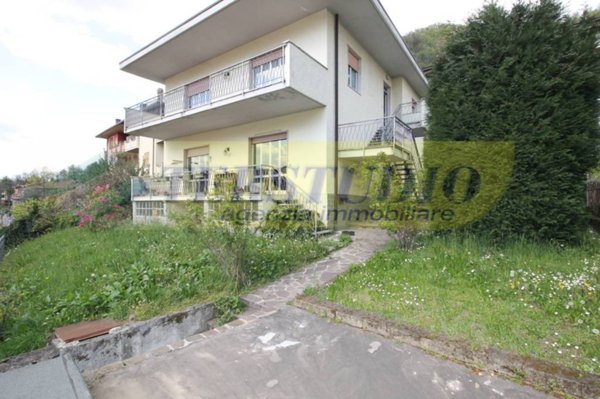 casa indipendente in vendita a Pontida