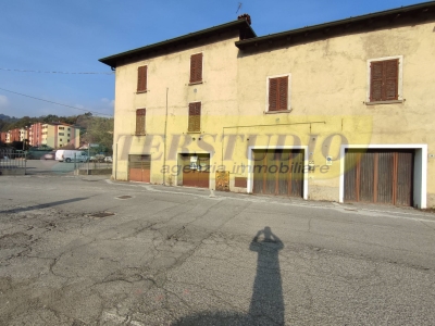 intera palazzina in vendita a Pontida