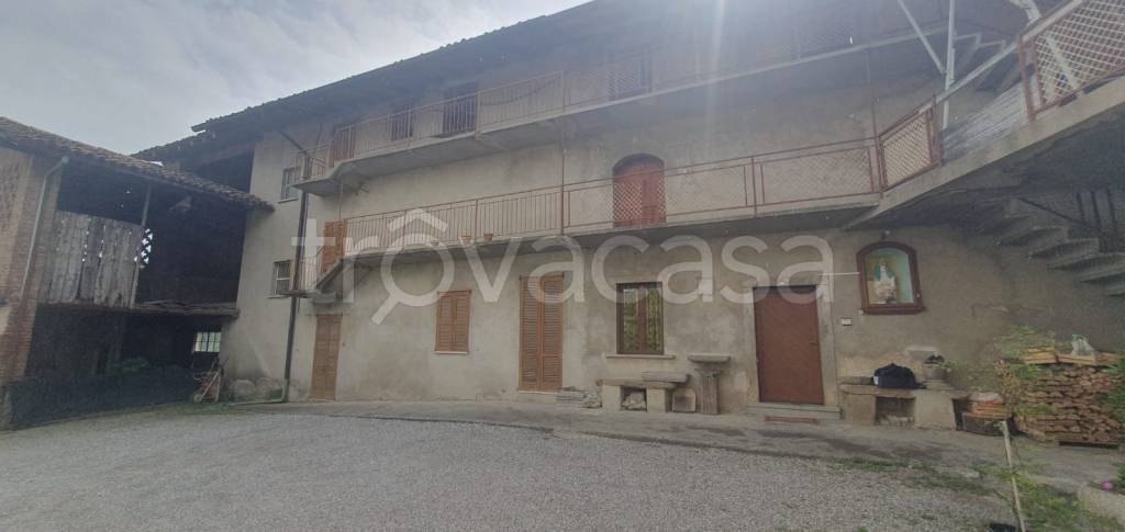 casa indipendente in vendita a Pontida