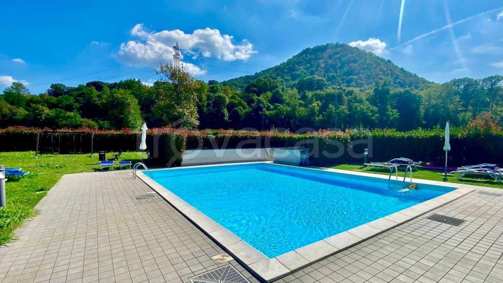 appartamento in vendita a Pontida