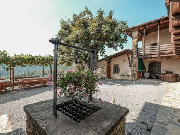 casa indipendente in vendita a Pontida