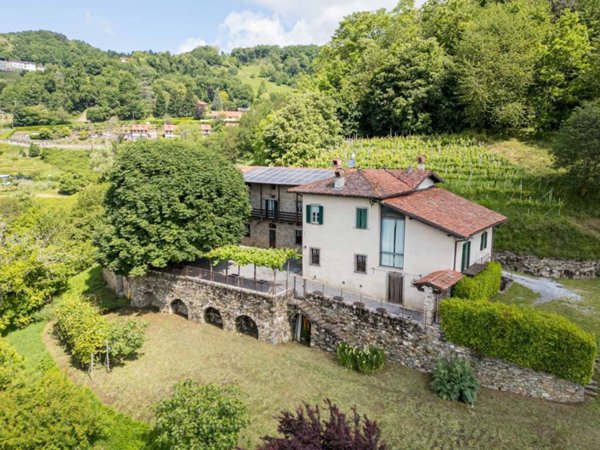 casa indipendente in vendita a Pontida