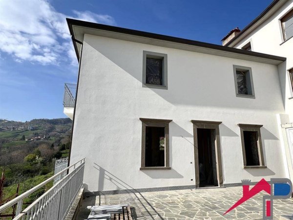 casa indipendente in vendita a Pontida in zona Valmora