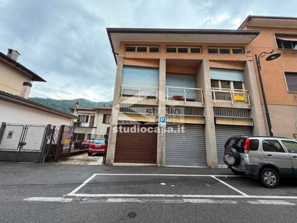 casa indipendente in vendita a Pontida