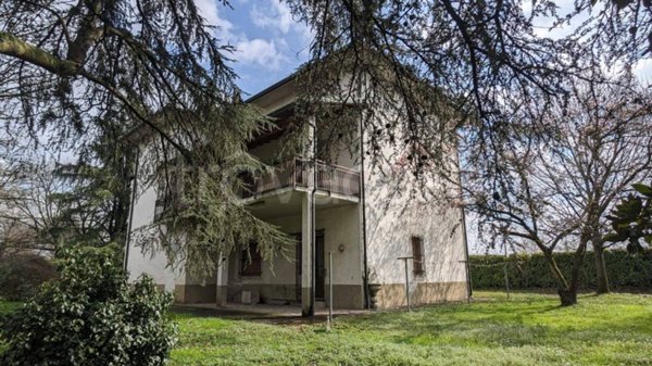 casa indipendente in vendita a Pontirolo Nuovo