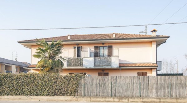 appartamento in vendita a Pontirolo Nuovo