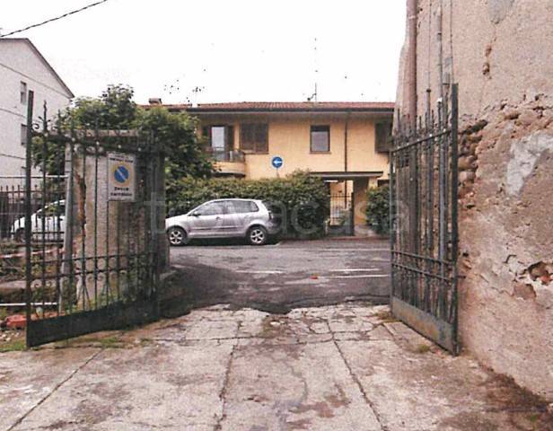 casale in vendita a Pontirolo Nuovo