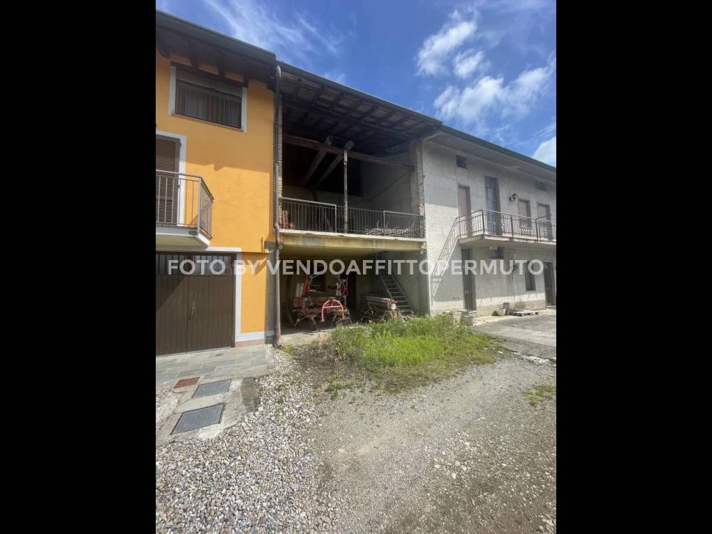 casa indipendente in vendita a Pontirolo Nuovo