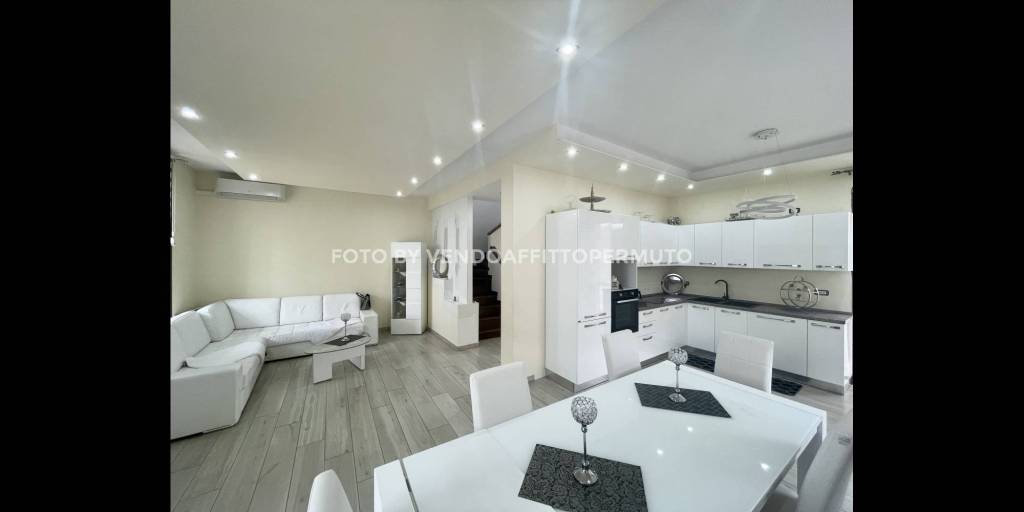 casa indipendente in vendita a Pontirolo Nuovo