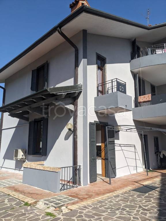 casa indipendente in vendita a Pontirolo Nuovo