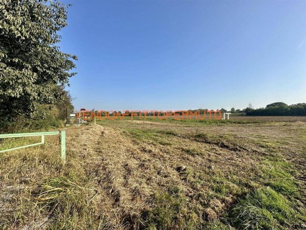 terreno agricolo in vendita a Pontirolo Nuovo