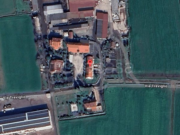 locale commerciale in vendita a Pontirolo Nuovo