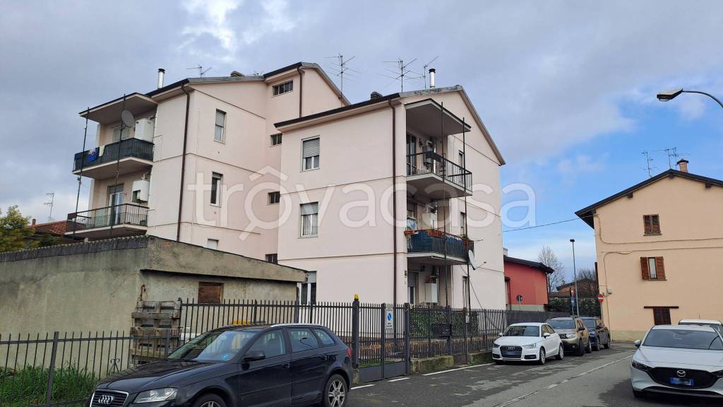 appartamento in vendita a Pontirolo Nuovo