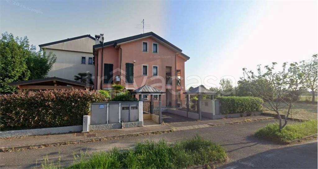 appartamento in vendita a Pontirolo Nuovo