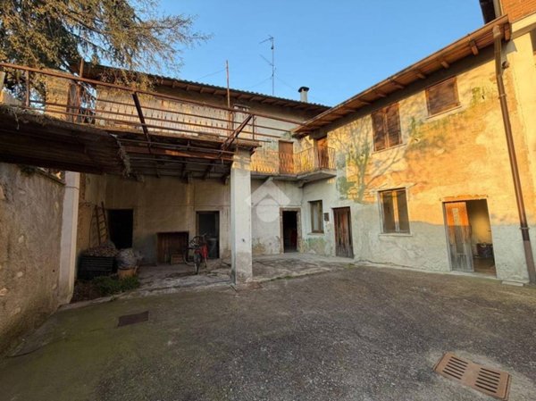 casa indipendente in vendita a Pontirolo Nuovo