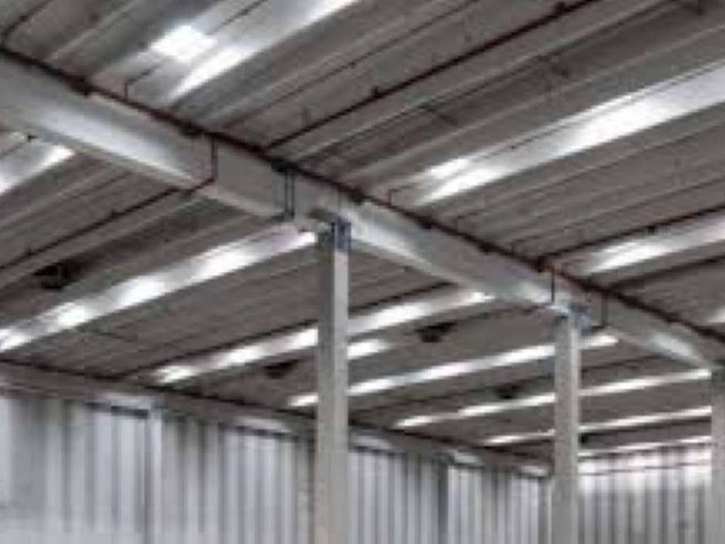 locale commerciale in vendita a Pontirolo Nuovo