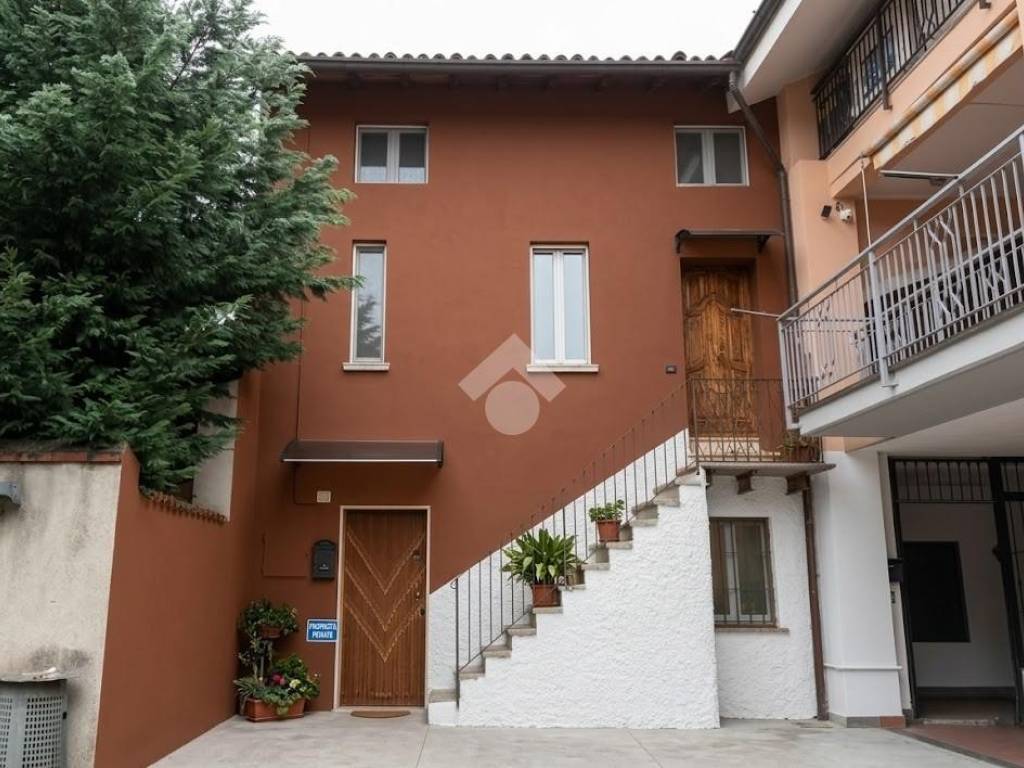 casa indipendente in vendita a Pontirolo Nuovo