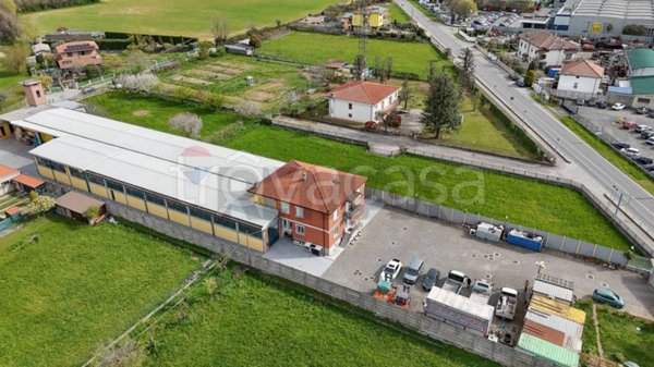 capannone in vendita a Pontirolo Nuovo
