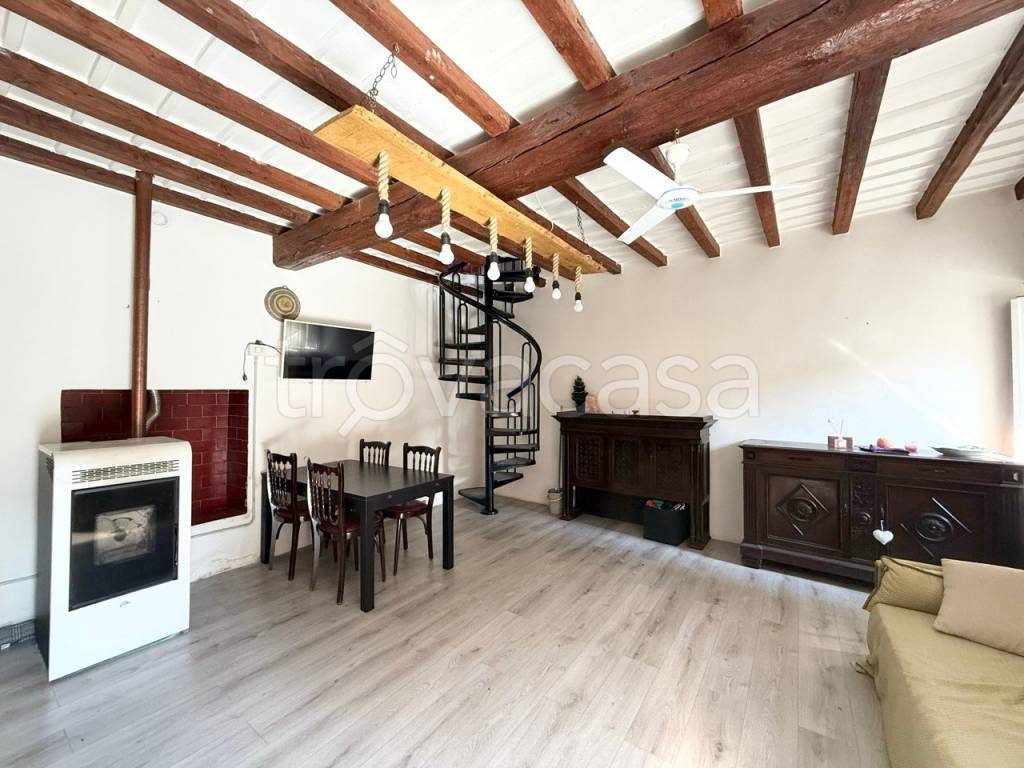 casa indipendente in vendita a Pontirolo Nuovo