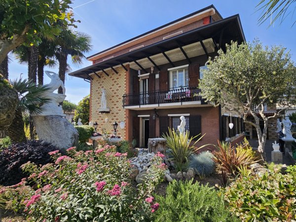 casa indipendente in vendita a Pontirolo Nuovo