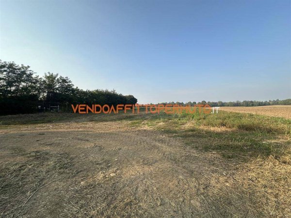 terreno in vendita a Pontirolo Nuovo