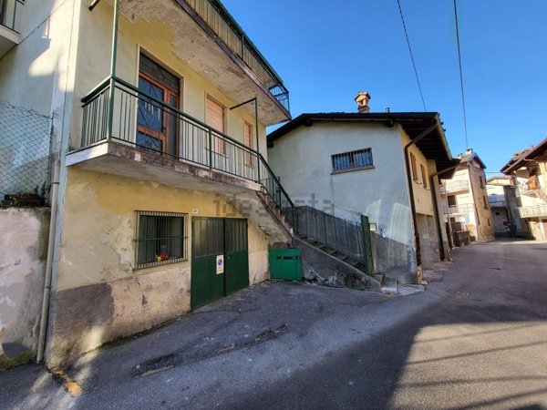casa indipendente in vendita a Pradalunga