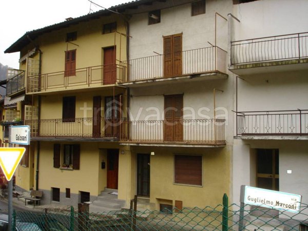 casa indipendente in vendita a Pradalunga