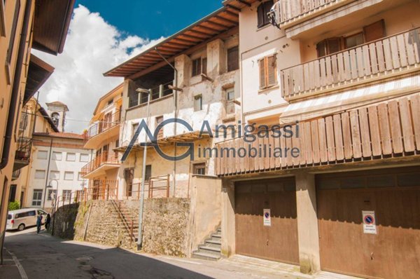 casa indipendente in vendita a Pradalunga